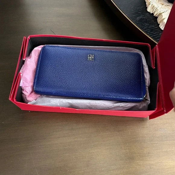 Carolina Herrera wallet - Picture 2 of 7